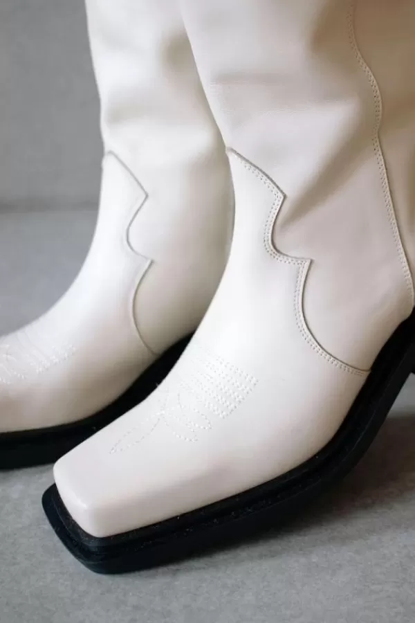 Alohas Cattle Leather Boot | Ivory Hot